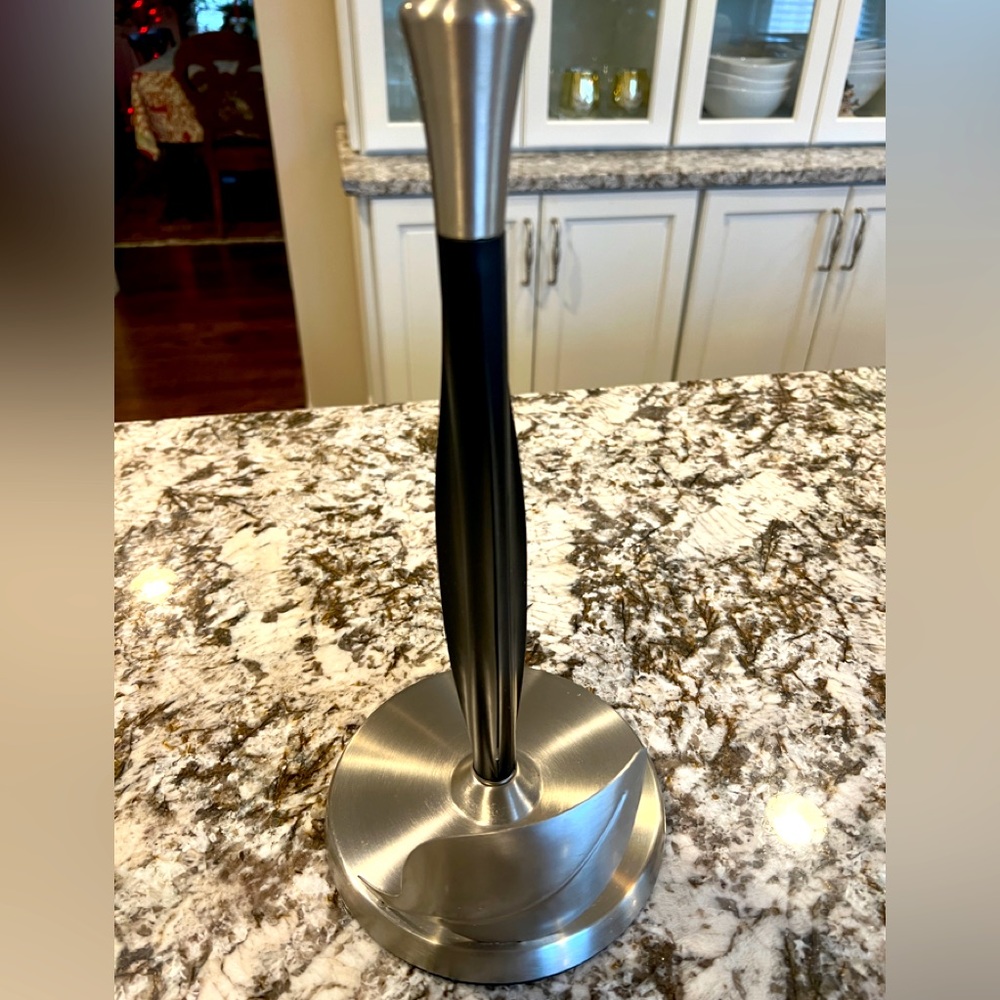 Umbra paper towel holder